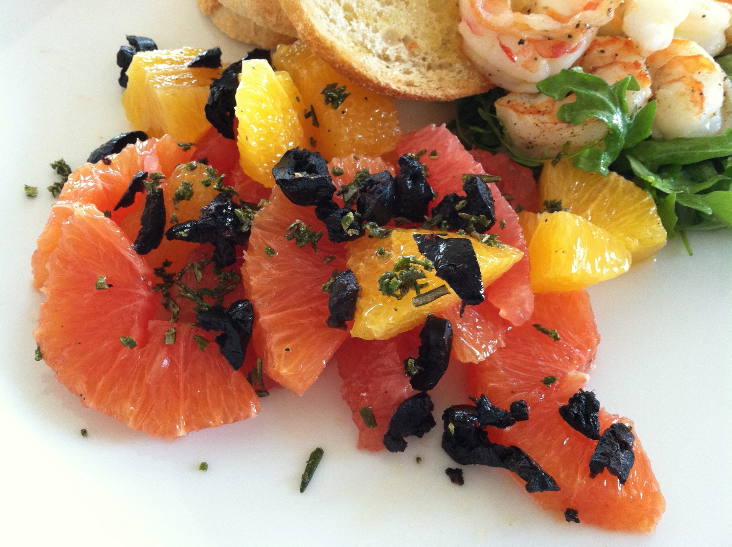 citrus salad with fried olives